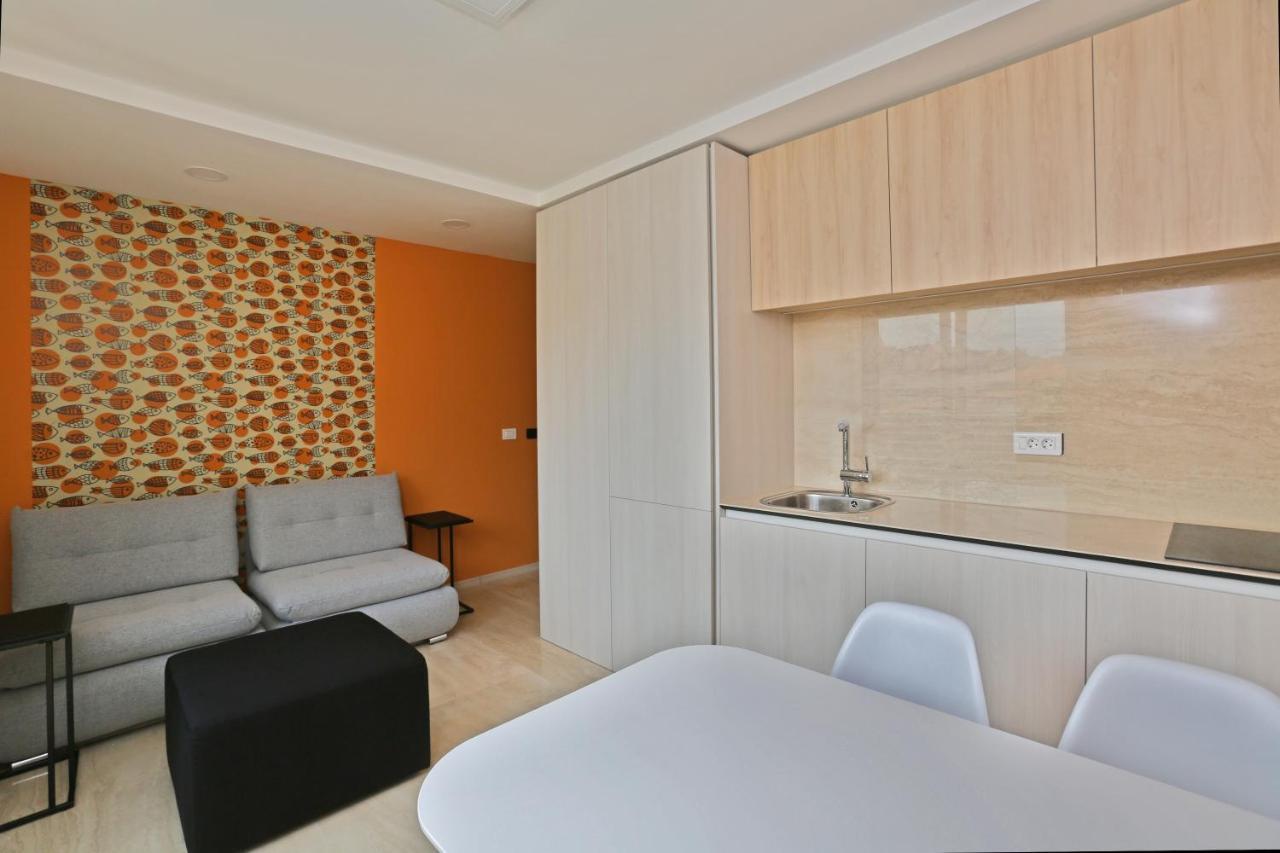 Magic Stone Apartments Baška Voda Екстериор снимка